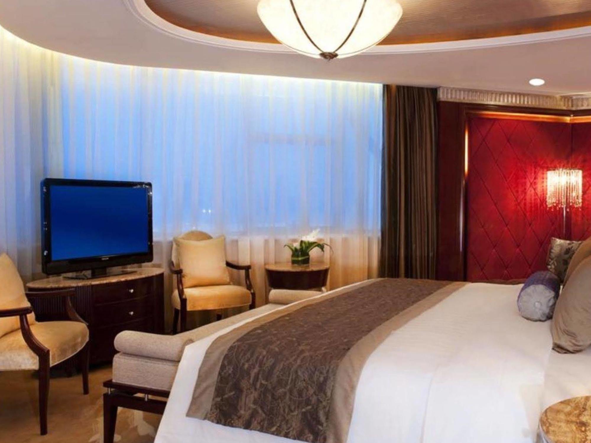 Отель Radisson Тяньцзинь Экстерьер фото