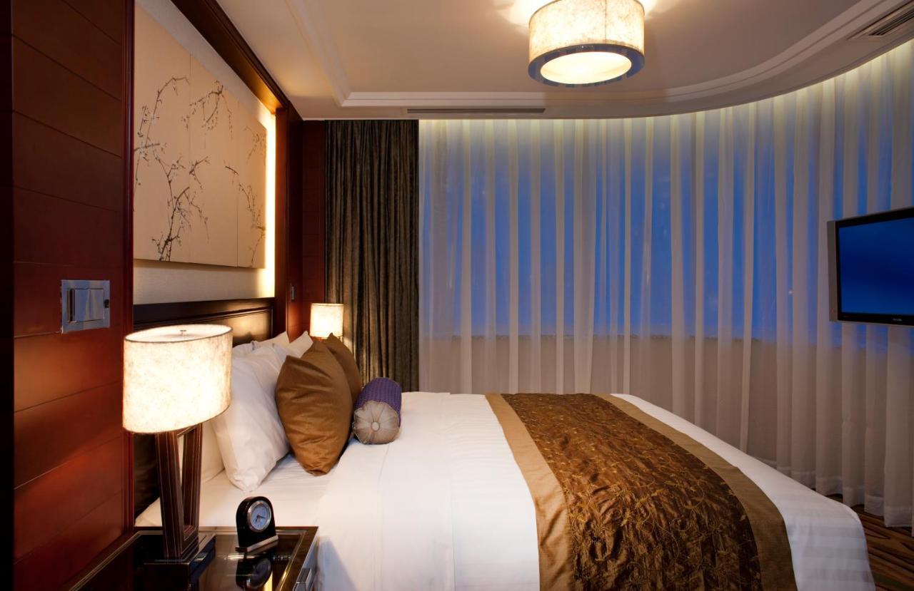 Отель Radisson Тяньцзинь Экстерьер фото